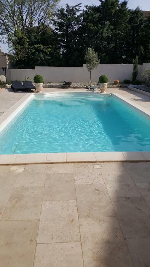 Ferienwohnung Le Cabanon De Lea Tavel Exterior foto